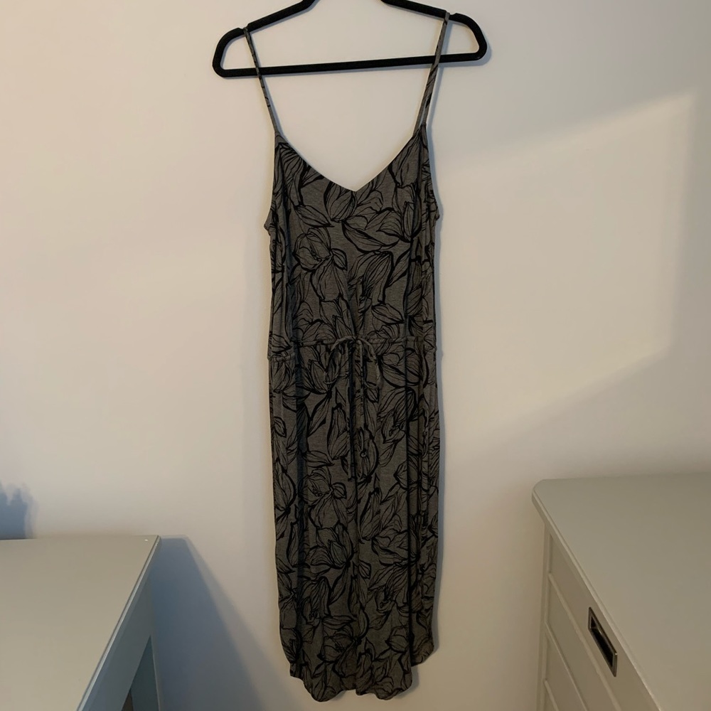 NEVER WORN - Gray Loft Midi Dress
